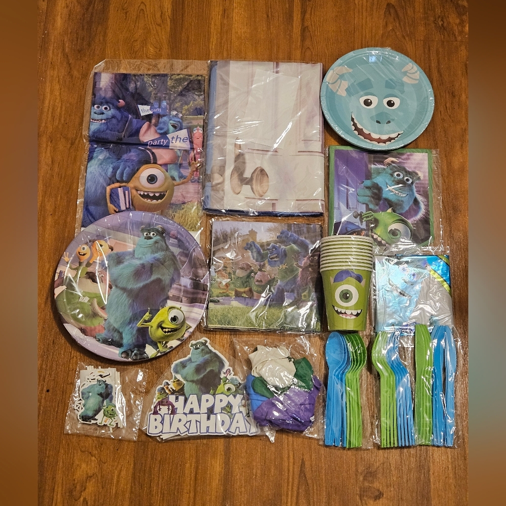 .Monsters Inc. Party Supplies Set - Blue, Green, Purple